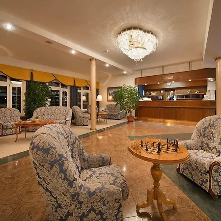 فندق Sen 4*